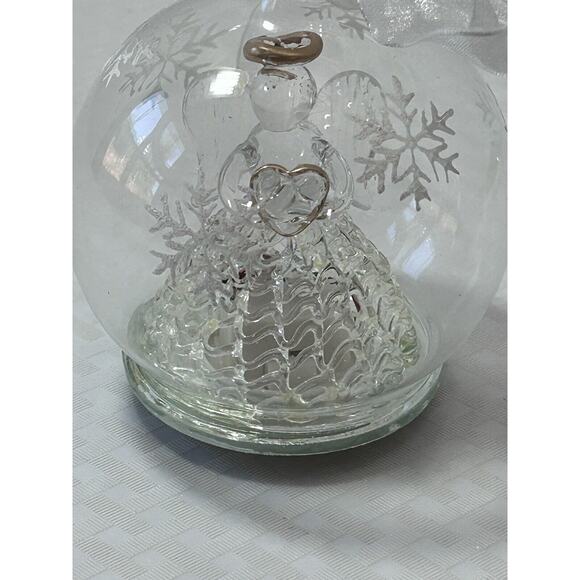 3.5” Glass Dome Light Up Christmas Angel W/ Heart Ornament Snowflake Etchings - Picture 1 of 10